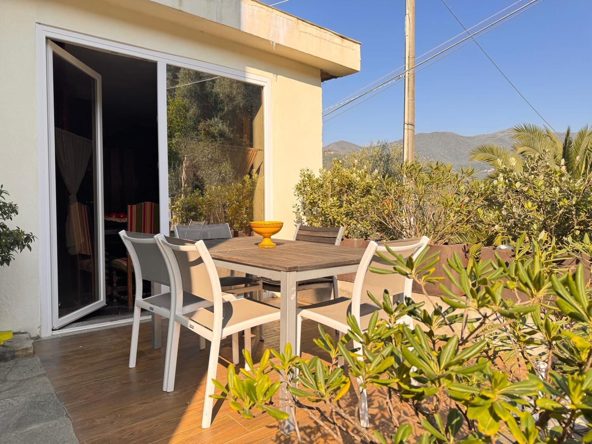 Villa Casa Bisou Italia Wifi Et Parking Free Privato Diano San Pietro Exterior foto
